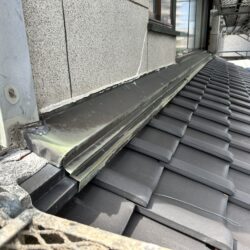 屋根・天井だけじゃない！壁からの雨漏れについて｜あま市で屋根修理をお考えの方へ